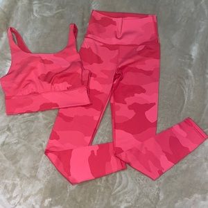 OFFLINE by Aerie matching red camo set. Top and bottom both size small
